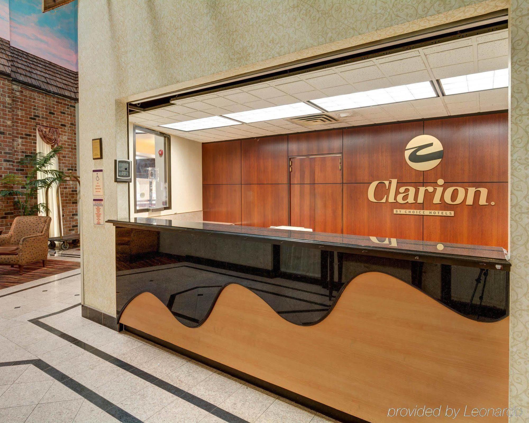 Clarion Inn & Fundome Колидж Парк Екстериор снимка